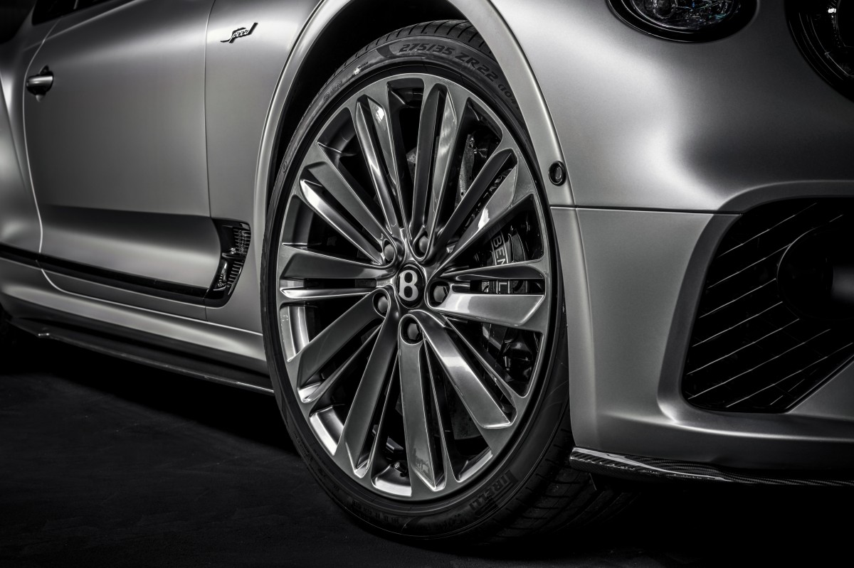 Bentley Continental GT Speed Wheel Detail | CarMoney.co.uk