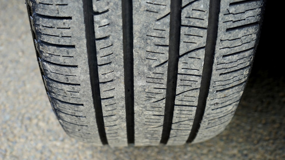 Low Tyre Tread | CarMoney.co.uk